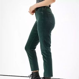 American Eagle | green corduroy mom jeans